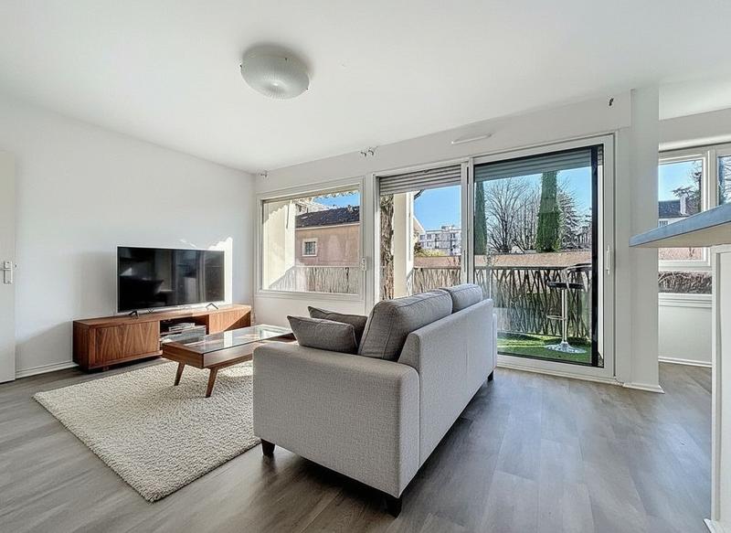 Appartement - 72 m² - 4 pièces