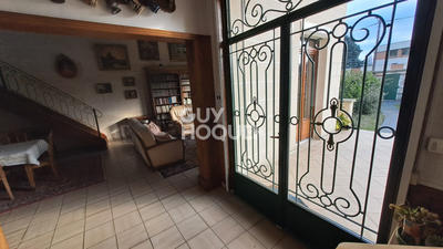 Maison - 210 m² - 8 pièces