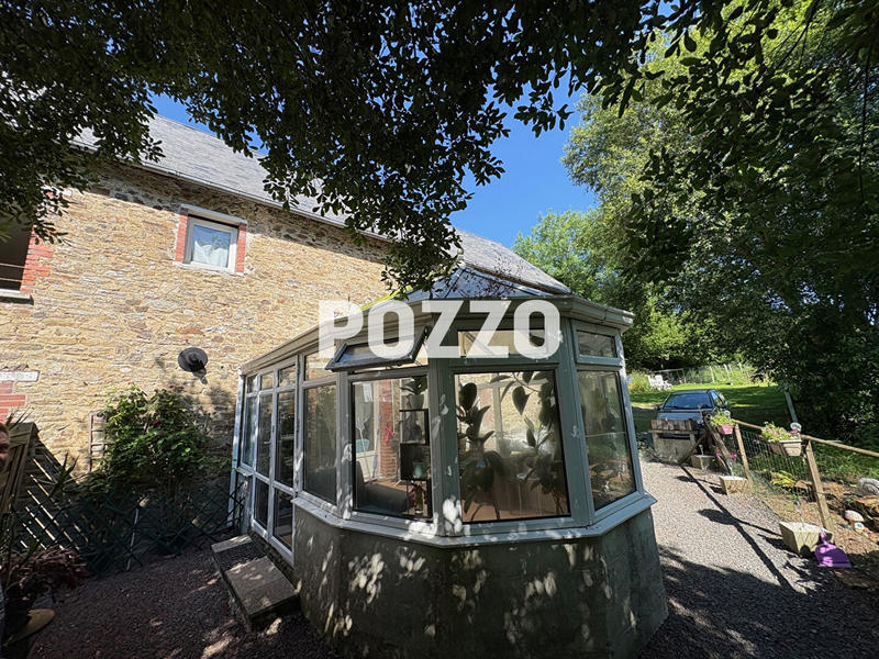 Maison - 197 m² - 12 pièces