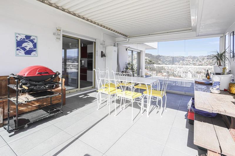 Appartement - 160 m² - 6 pièces