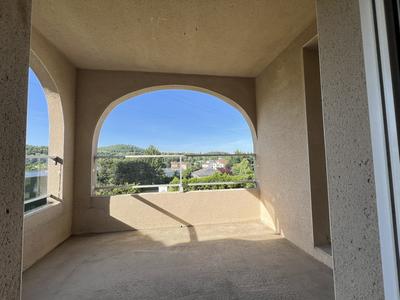 Appartement - 79 m² - 4 pièces