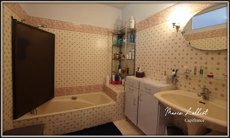 Maison - 194 m² - 7 pièces