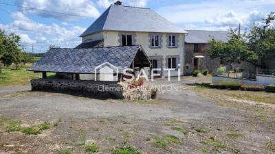 Maison - 325 m² - 8 pièces