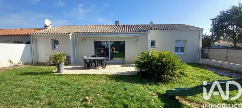 Maison - 90 m² - 5 pièces