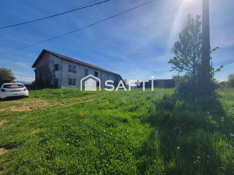 Maison - 250 m² - 7 pièces