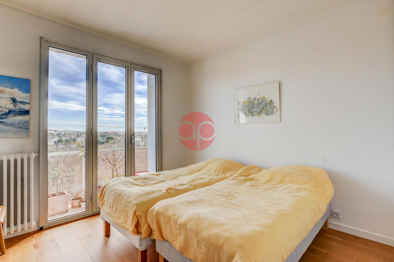 Appartement - 85 m² - 4 pièces