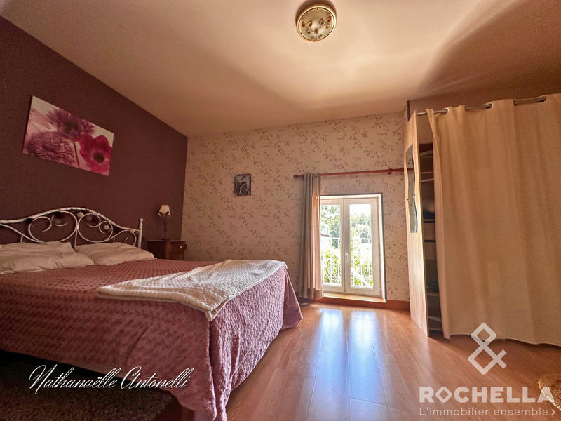 Maison ancienne - 201 m² - 6 pièces