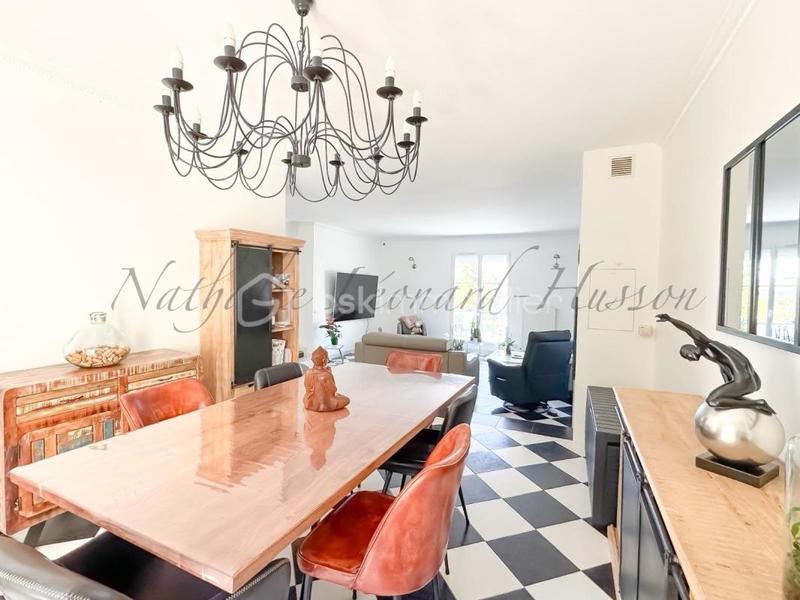 Maison - 150 m² - 6 pièces