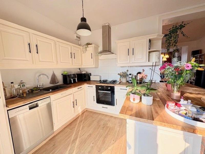 Maison - 153 m² - 7 pièces