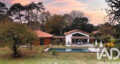 Maison - 170 m² - 7 pièces