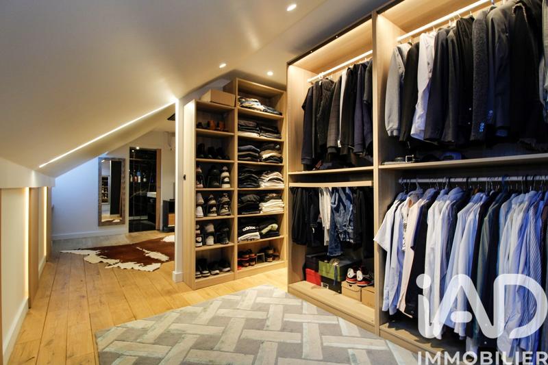 Maison de maîtres - 403 m² - 9 pièces