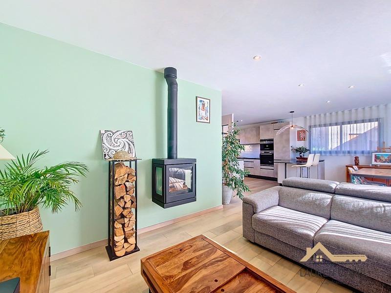 Maison - 98 m² - 5 pièces