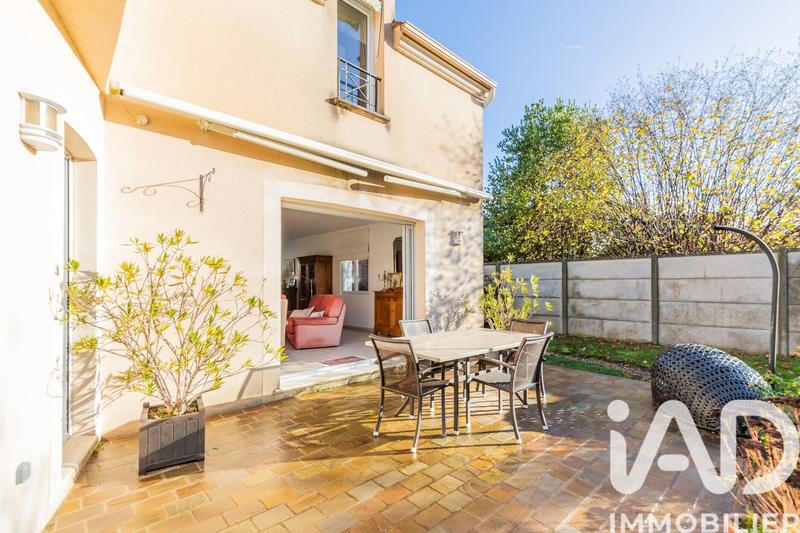 Maison - 175 m² - 7 pièces