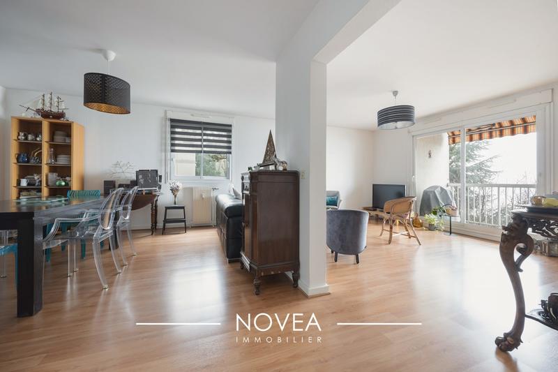 Appartement - 136 m² - 5 pièces