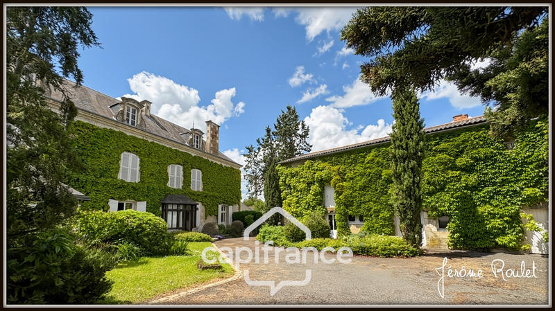 Maison en pierre - 221 m² - 8 pièces