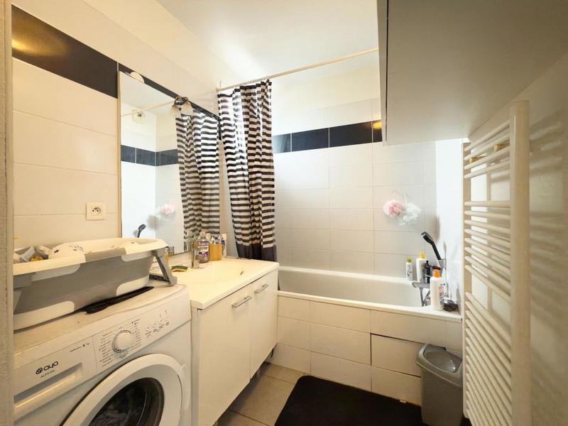 Penthouse - 65 m² - 3 pièces