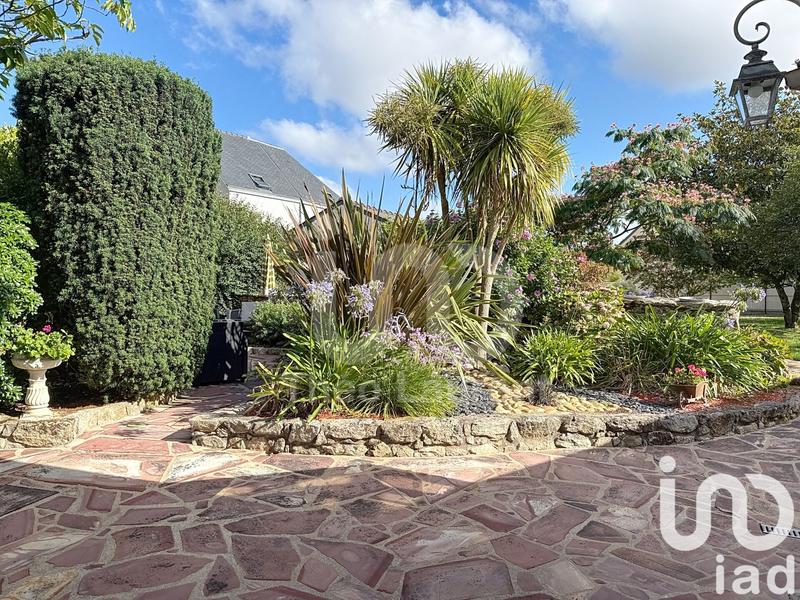 Maison - 255 m² - 10 pièces