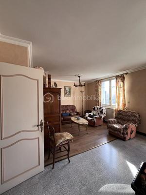 Maison - 94 m² - 4 pièces