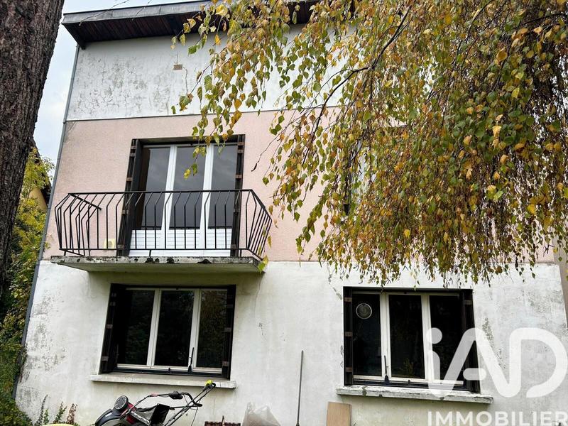Maison - 98 m² - 5 pièces