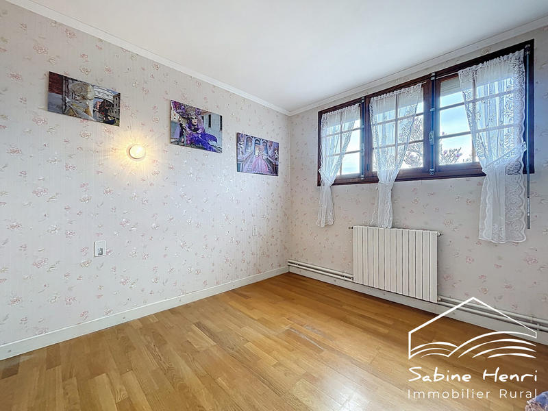 Villa - 185 m² - 9 pièces