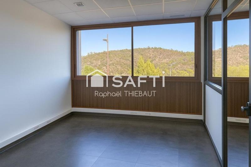 Bureau - 53 m² - 1 pièce