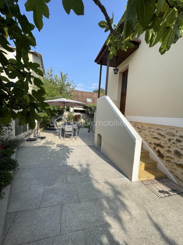 Pavillon - 100 m² - 5 pièces