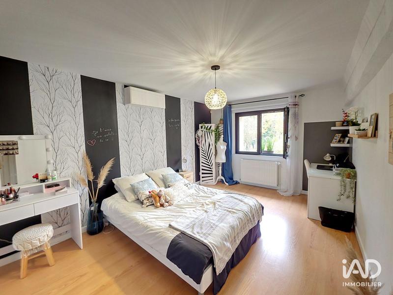 Maison - 270 m² - 5 pièces