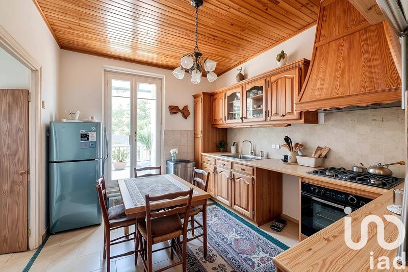 Maison - 99 m² - 5 pièces