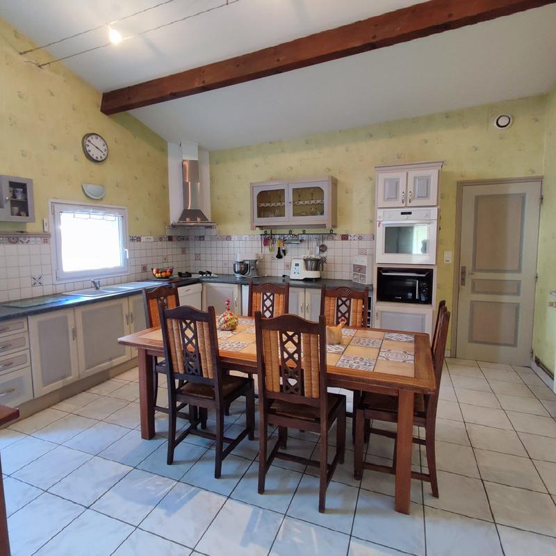 Maison - 176 m² - 6 pièces