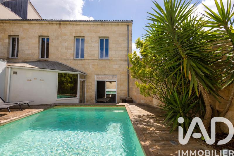 Maison de ville - 220 m² - 7 pièces