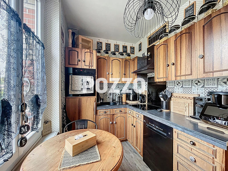 Maison - 196 m² - 7 pièces