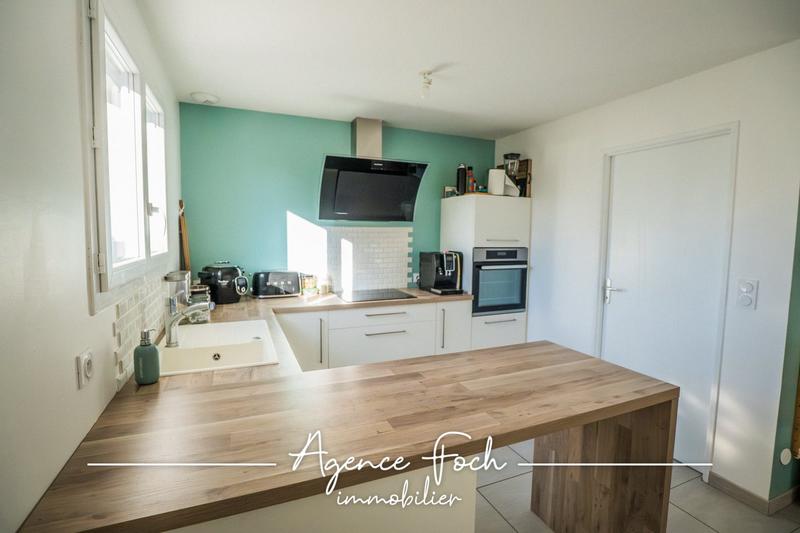 Maison - 93 m² - 4 pièces