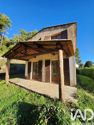 Maison - 103 m² - 5 pièces