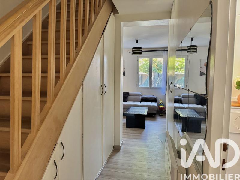 Maison - 93 m² - 5 pièces