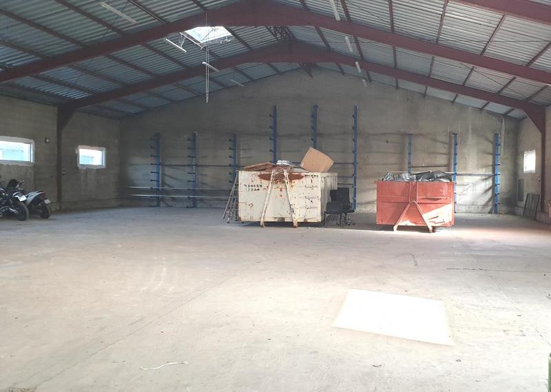 Bureau - 1 172 m² - 14 pièces