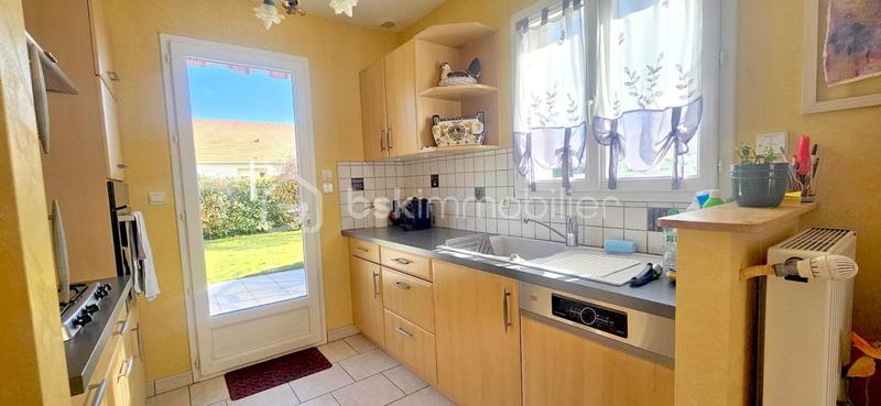 Maison traditionnelle - 110 m² - 5 pièces