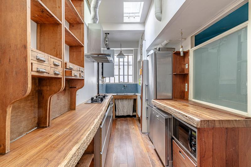 Loft - 154 m² - 4 pièces