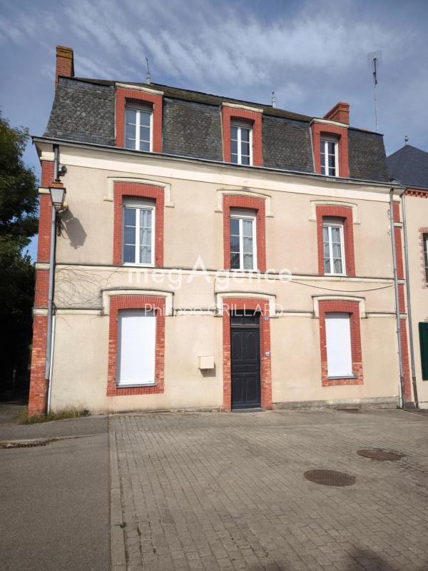 Maison - 180 m² - 7 pièces