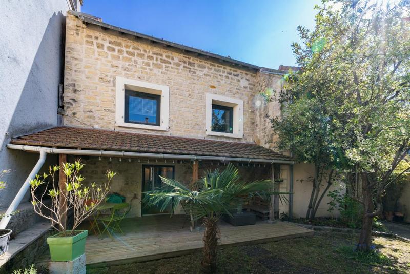 Maison - 205 m² - 8 pièces