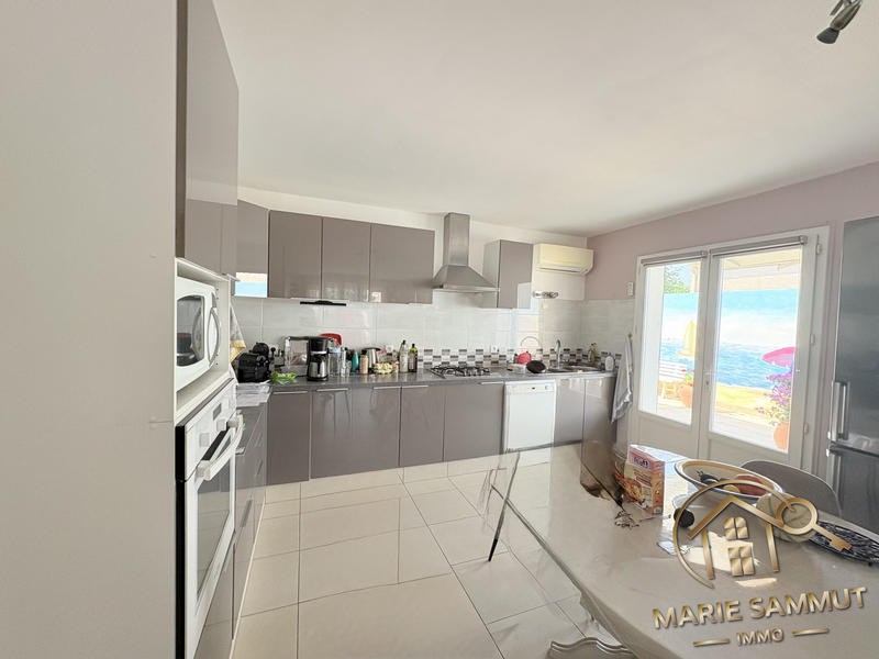 Maison - 180 m² - 6 pièces