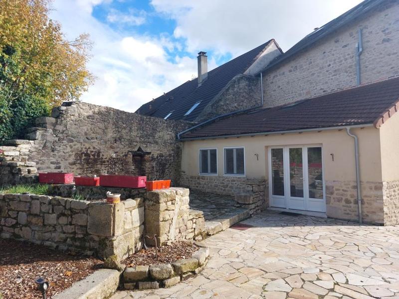 Maison de village - 177 m² - 7 pièces