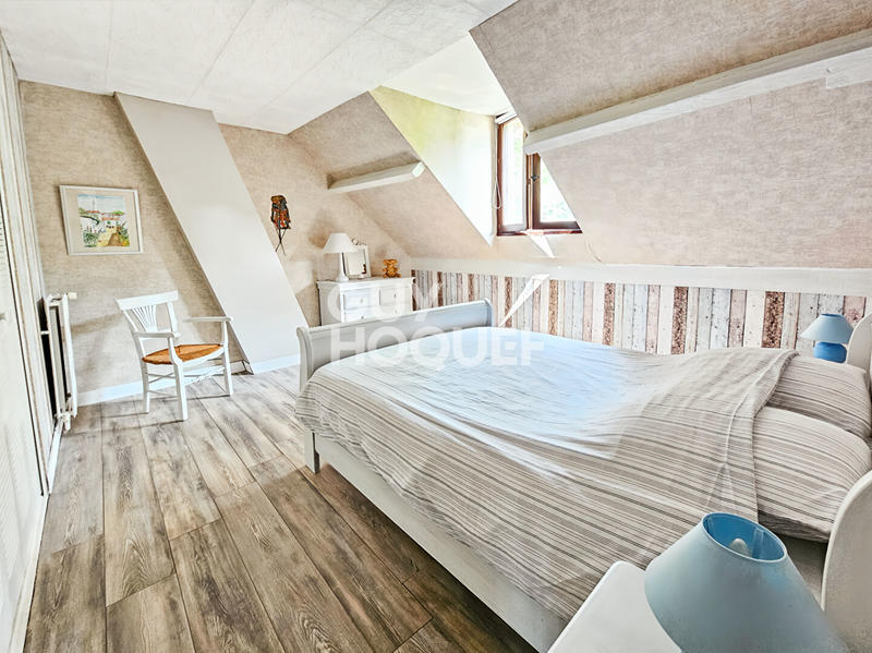 Maison - 320 m² - 11 pièces