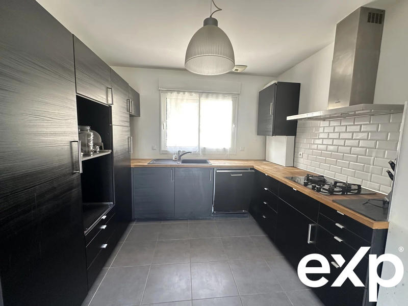 Maison - 147 m² - 7 pièces