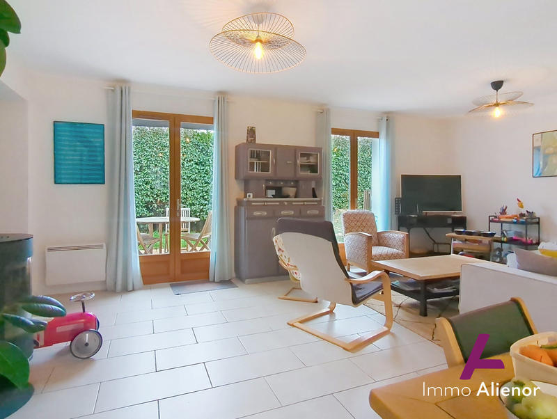 Maison - 105 m² - 5 pièces