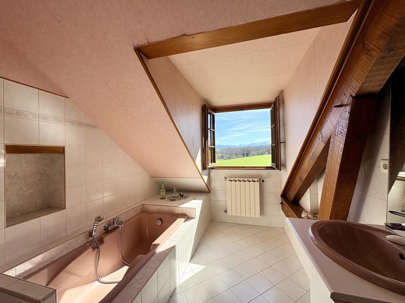 Maison - 150 m² - 6 pièces