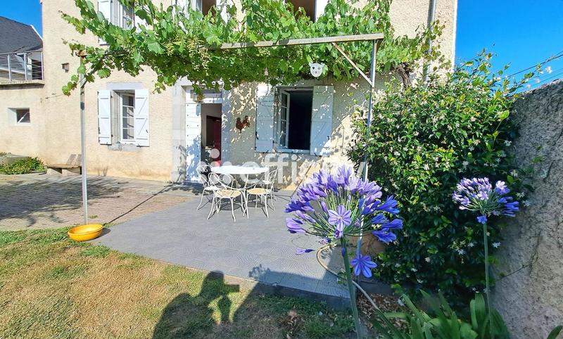 Maison en pierre - 152 m² - 7 pièces