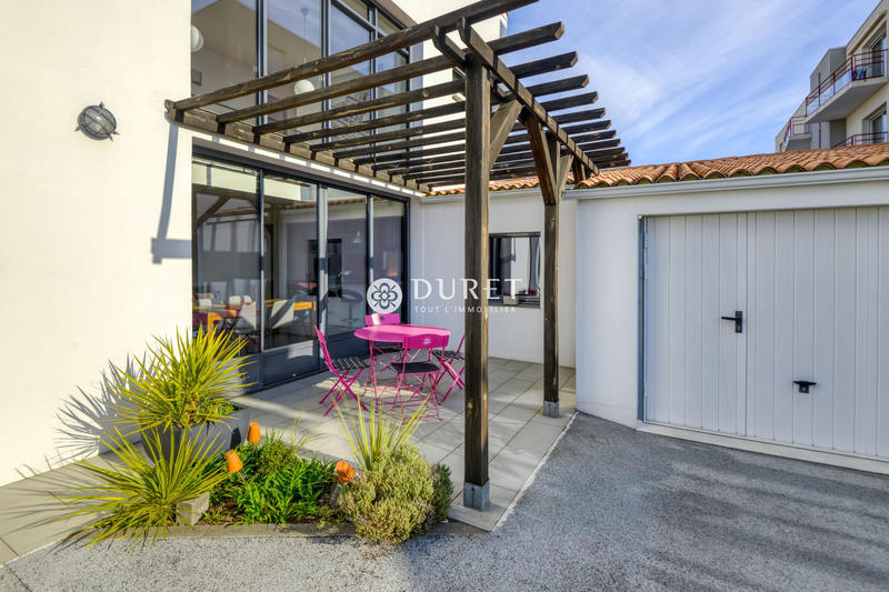 Maison contemporaine - 176 m² - 5 pièces