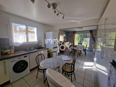 Maison - 92 m² - 4 pièces