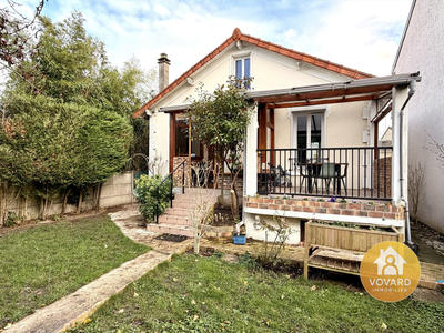 Maison - 93 m² - 4 pièces