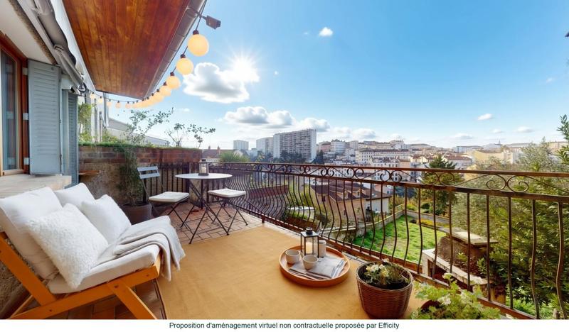 Appartement - 100 m² - 5 pièces